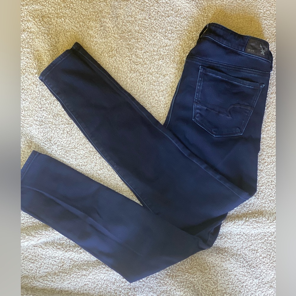 💜American Eagle Outfitters Skinny Jeans Dark blue size 8 regular.